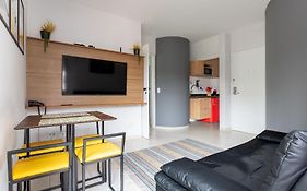 Fabuloso flat com Garagem - SP - 1307